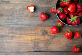 Strawberry - pesticides including phenoxyacids, fosetyl and glyphosate